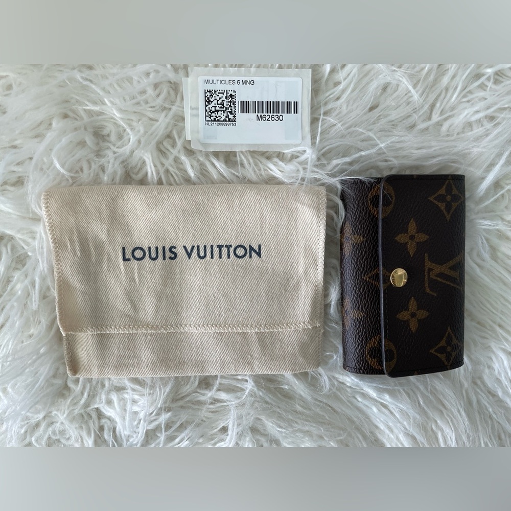 Louis Vuitton Monogram 6 Key Holder